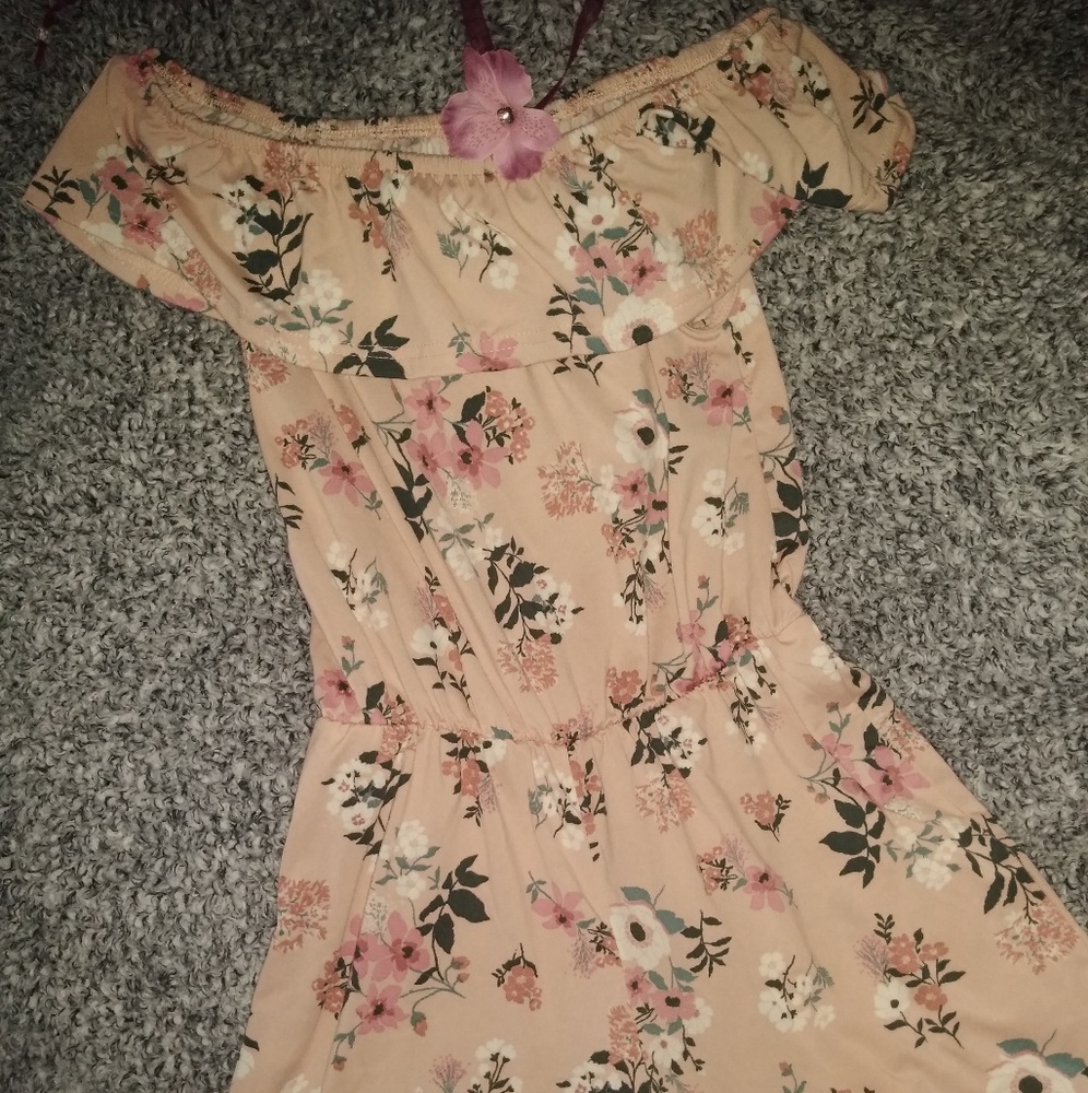 Pink flowery Romper sz L